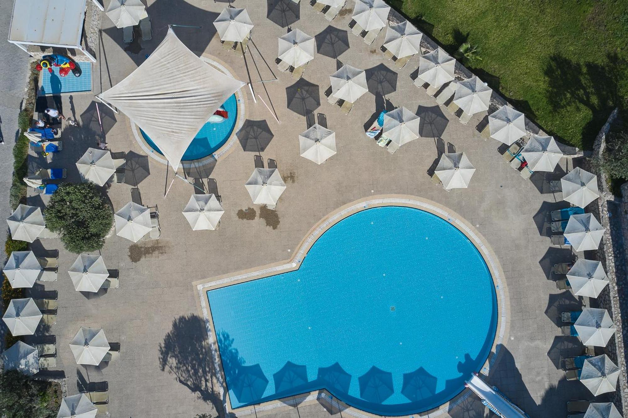 فندق Atlantica Mikri Poli Rhodes كولومبيا المظهر الخارجي الصورة